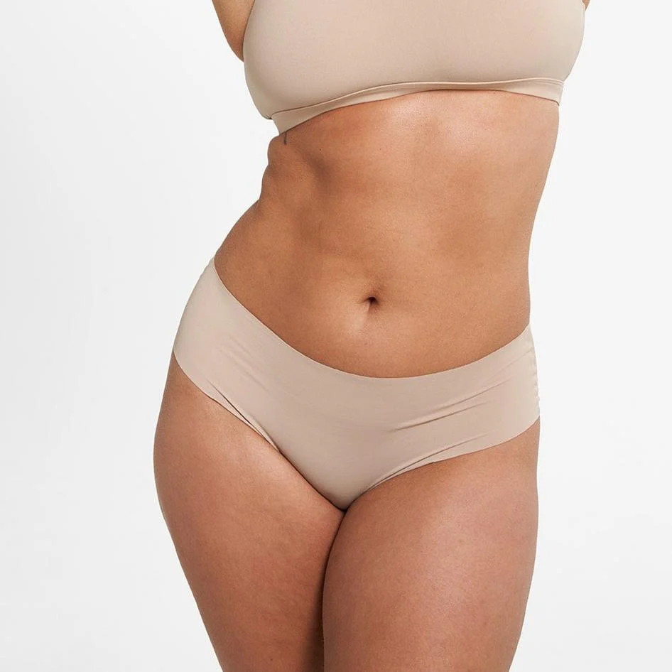 Mid-Rise Cheeky - Seamless Ultrasmooth 2.0 - Latte - Image 3